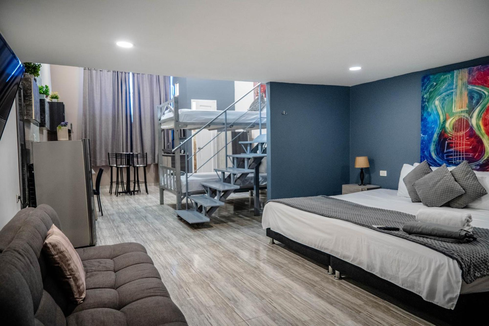 Bahia 79 Apartasuites Cerca Al Centro Cartagena Екстер'єр фото