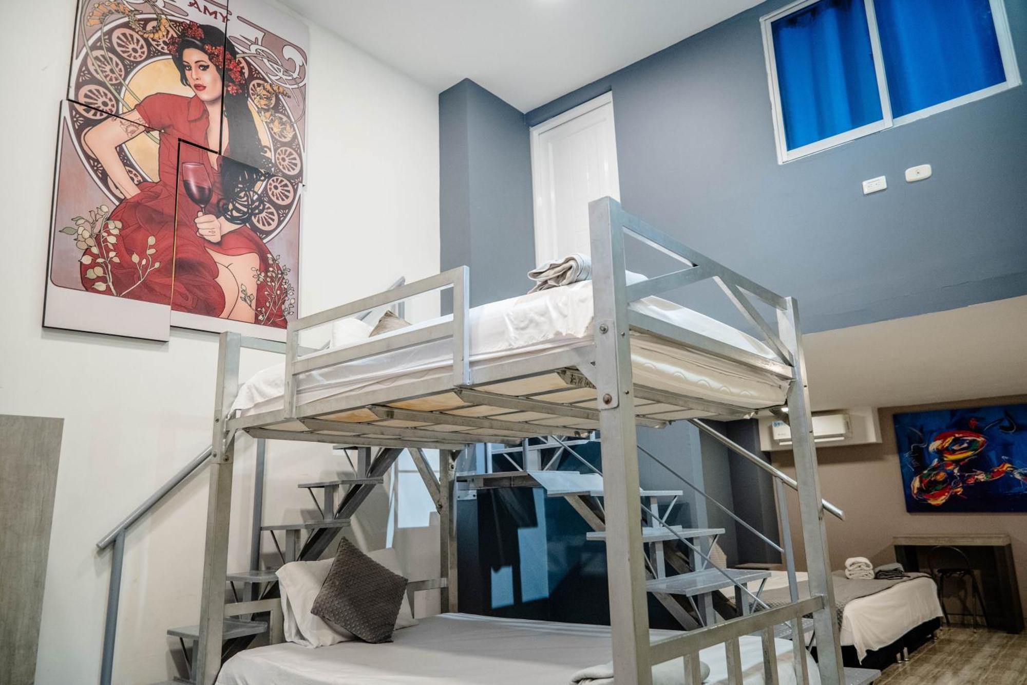 Bahia 79 Apartasuites Cerca Al Centro Cartagena Екстер'єр фото