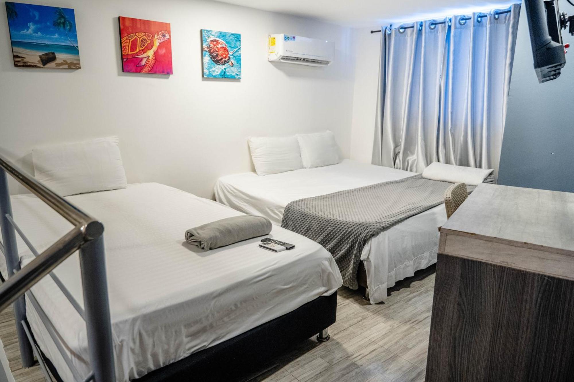 Bahia 79 Apartasuites Cerca Al Centro Cartagena Екстер'єр фото
