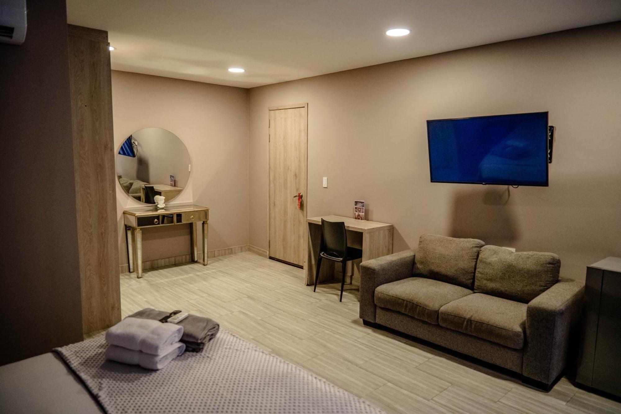 Bahia 79 Apartasuites Cerca Al Centro Cartagena Екстер'єр фото