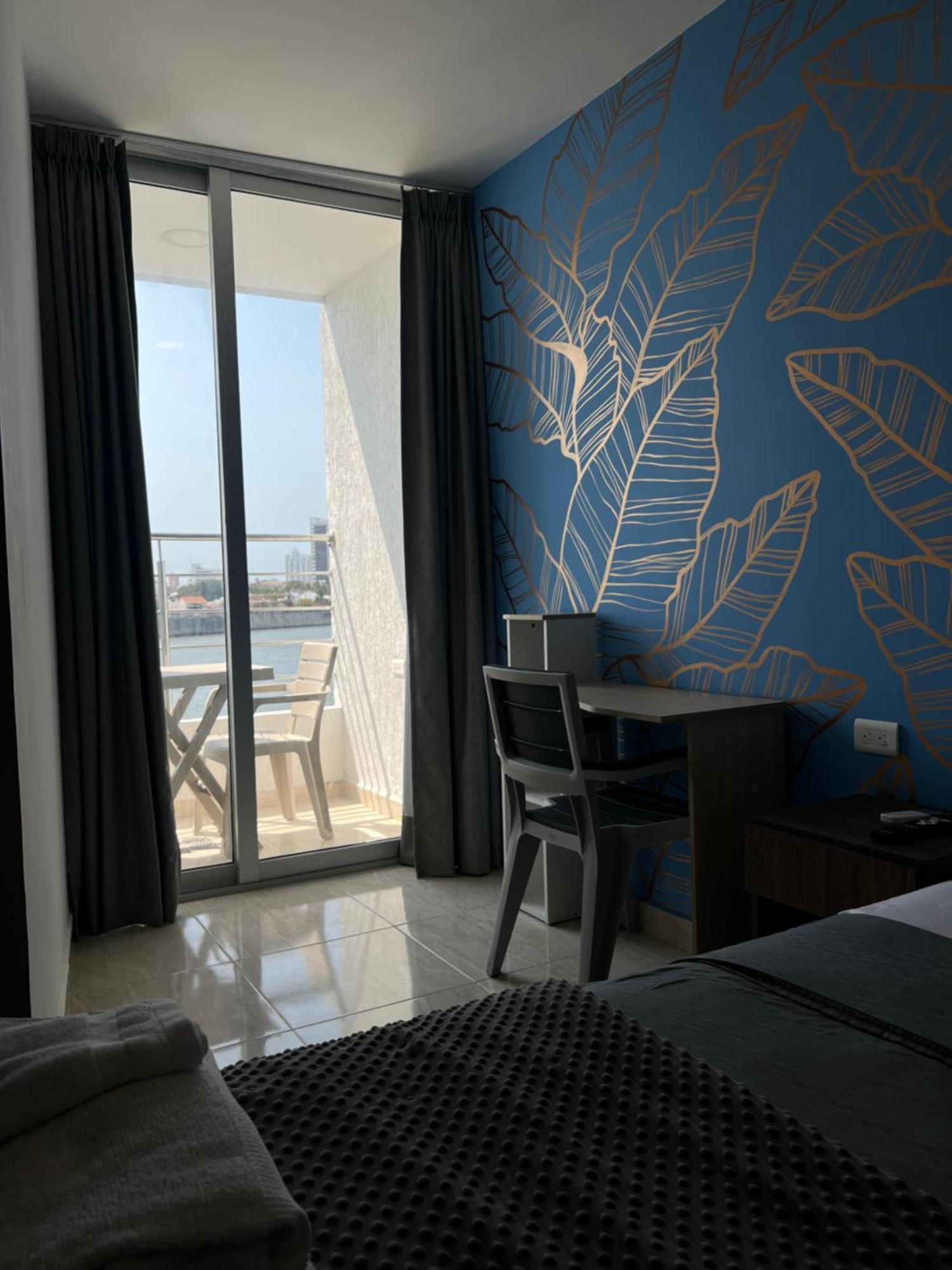 Bahia 79 Apartasuites Cerca Al Centro Cartagena Екстер'єр фото