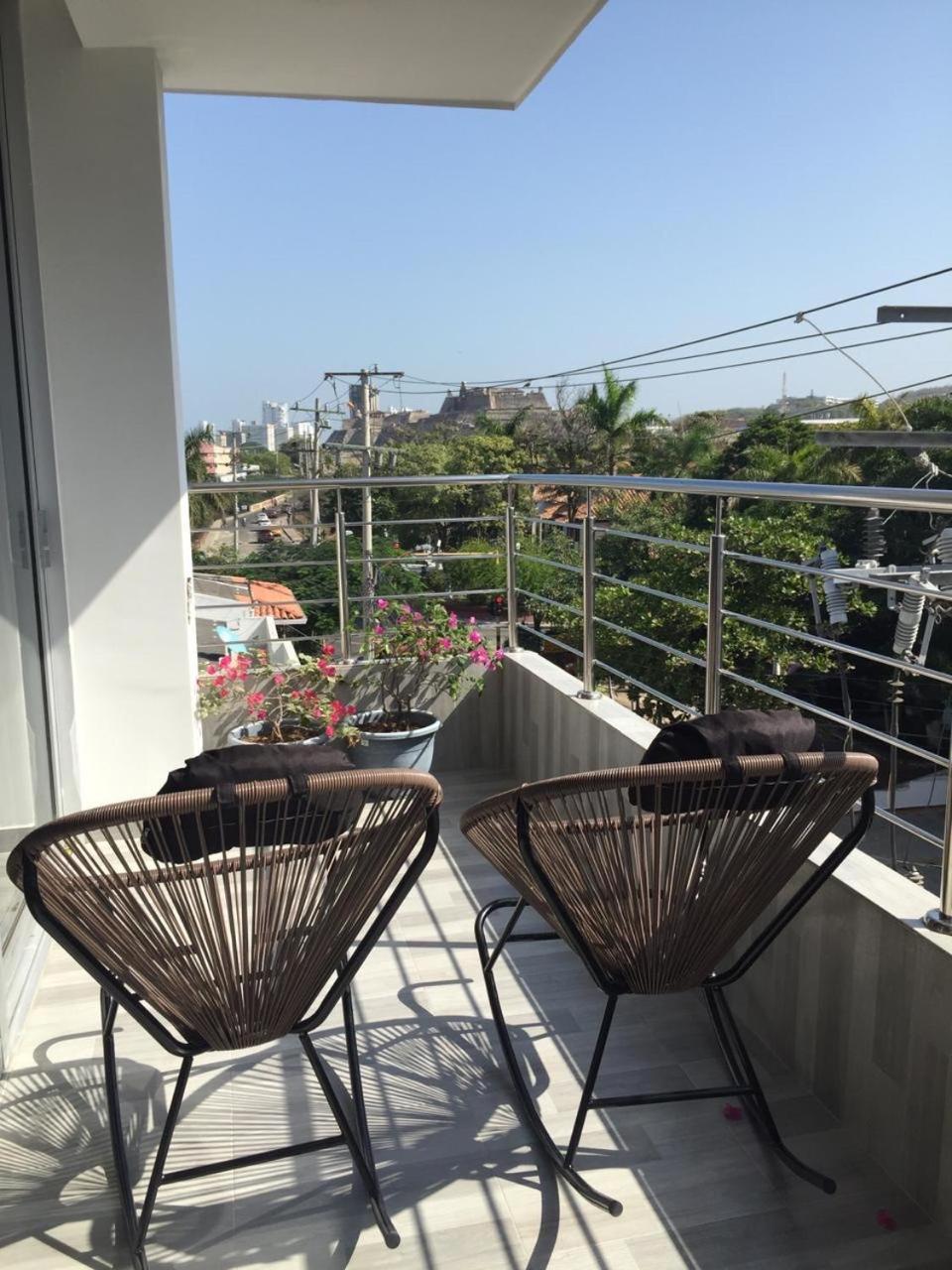 Bahia 79 Apartasuites Cerca Al Centro Cartagena Екстер'єр фото