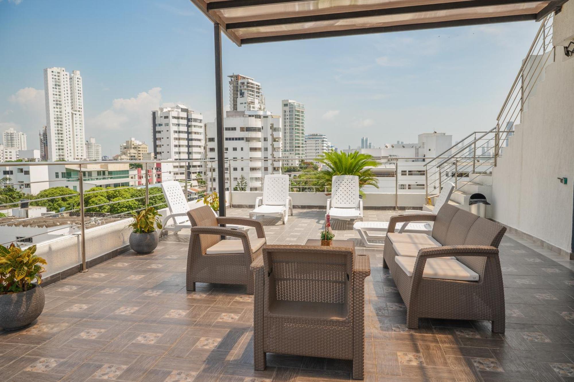 Bahia 79 Apartasuites Cerca Al Centro Cartagena Екстер'єр фото