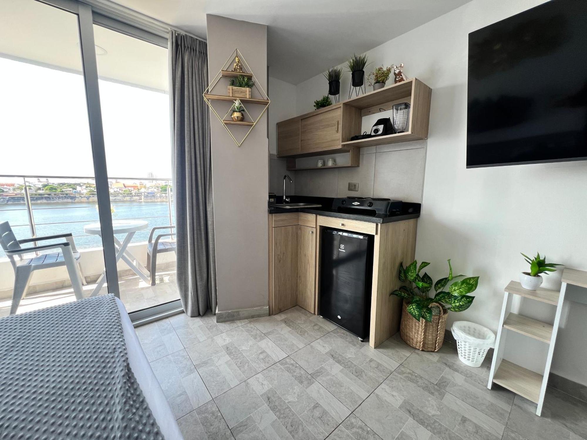 Bahia 79 Apartasuites Cerca Al Centro Cartagena Екстер'єр фото