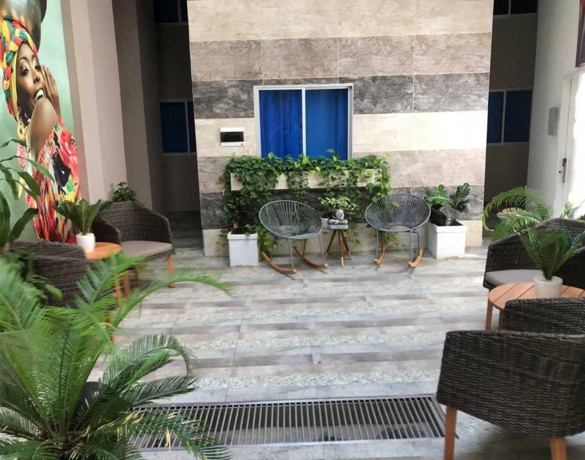 Bahia 79 Apartasuites Cerca Al Centro Cartagena Екстер'єр фото
